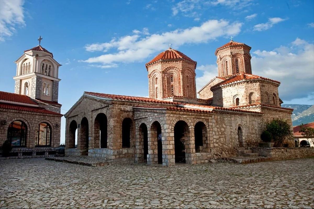 Ajet Hy ile Buyuk Balkan Turu 6 Ulke Vizesiz PRN-PRN - 4
