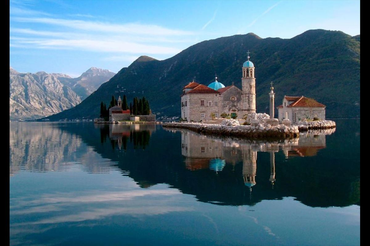 Ankara Hareketli PGS Ile Budva Karadag Turu Vizesiz  TGD-TGD