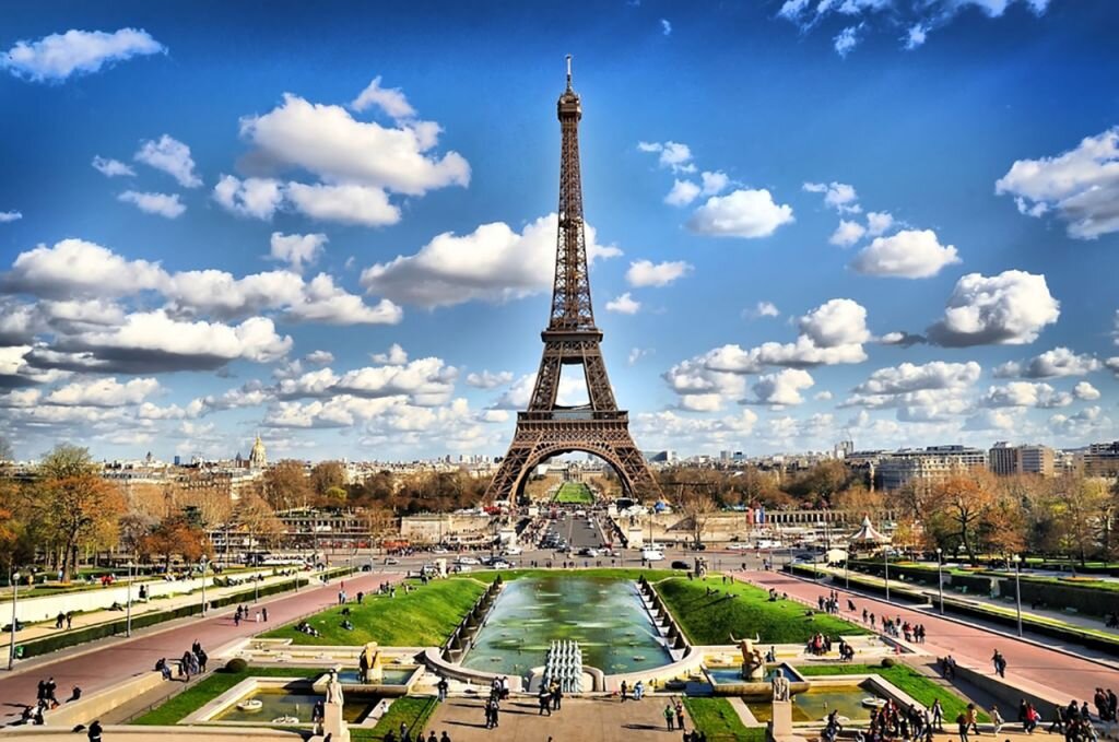 Ekspress Benelüks Paris Turu Pegasus ile / 5 Gece Otel Konaklamalı / İstanbul Çıkışlı / Amsterdam Dönüş / 2027 - 4