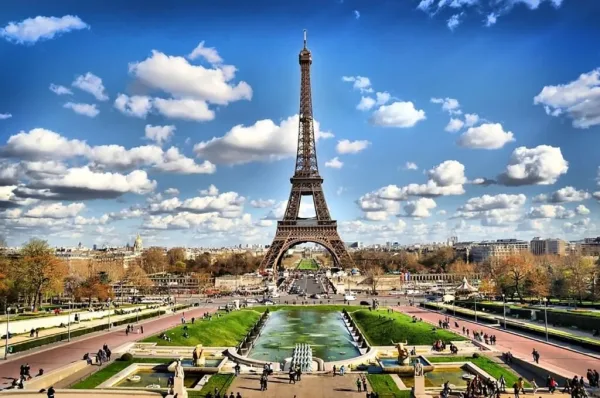 Ekspress Benelüks Paris Turu Pegasus ile / 5 Gece Otel Konaklamalı / İstanbul Çıkışlı / Amsterdam Dönüş / 2027 - 4