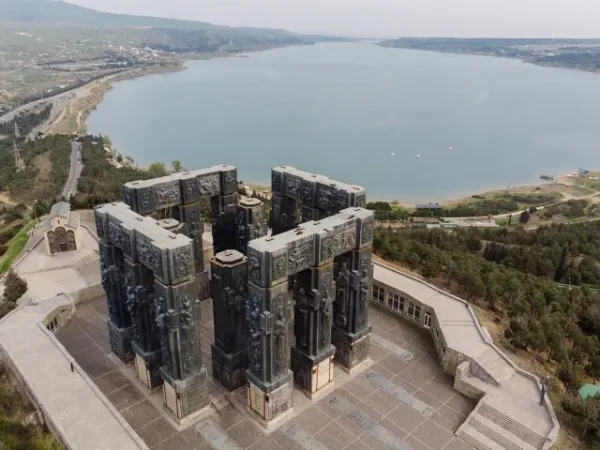 İkonik Gürcistan Turu Batum – Kutaisi – Gori - Tiflis – Borjomi – Kars - Erzurum |4 Gece Otel Konaklamalı Uçaklı İstanbul Çıkışlı ( Trabzon Başlar ) - 6