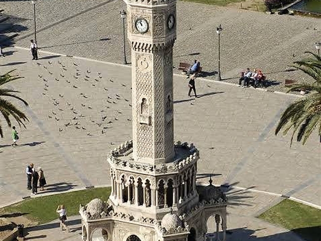 İkonik İzmir Çeşme Alaçatı Efes Şirince Turu | 1 Gece Konaklamalı İstanbul-Bursa Çıkışlı - 3