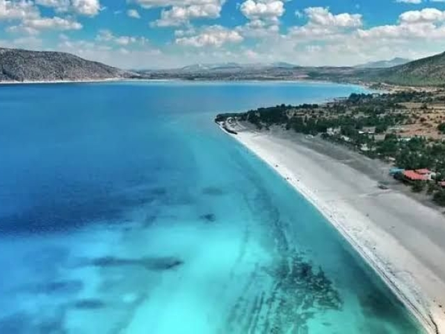 İkonik Salda Gölü Pamukkale Çeşme Alaçatı Turu | 1 Gece Konaklamalı İstanbul-Bursa Çıkışlı
