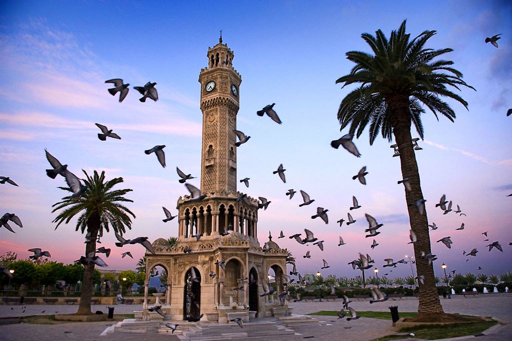 Kuşadası Foça Ayvalık Turu / 2 Gece Otel Konaklamalı / İstanbul Çıkışlı