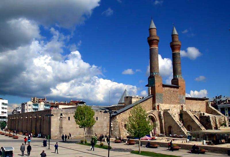 Uçaklı Van Tatvan Kemaliye Elazığ Erzincan Turu / 3 Gece Otel Konaklamalı / İstanbul Çıkışlı - 7